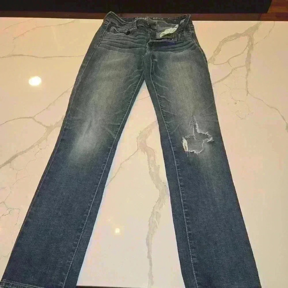 American Eagle Outfitters Womens Straight Super Stretch Distressed Jeans Size 2 - Picture 5 of 11